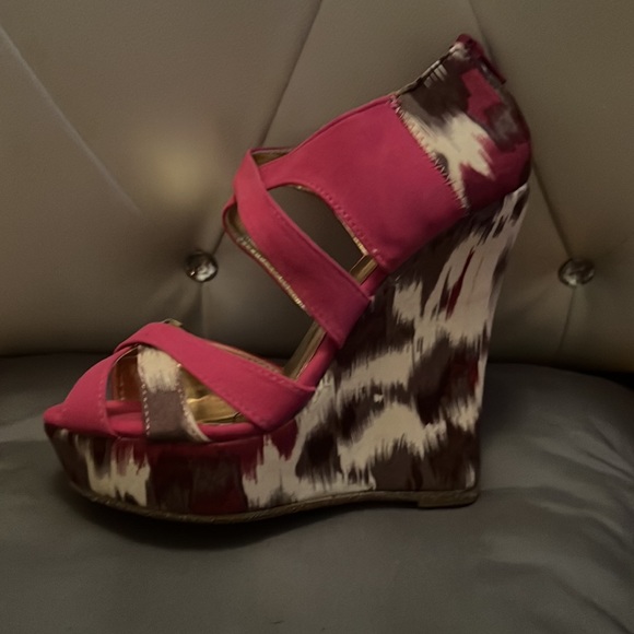 Pink/Multicolored Wedge - Picture 2 of 6